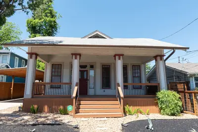 Image de ★Tesla House w/ Hot-Tub 3br/3bath 5min to Downtown