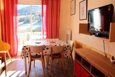 Image de Gut ausgestattete Wohnung am FuĂźe der Pisten