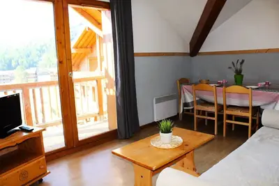 Image de Apartment 4 Teil 8 PERSONen Expo South