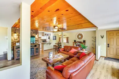 Image de Large Yard w/ Fire Pit: Show Low Cabin