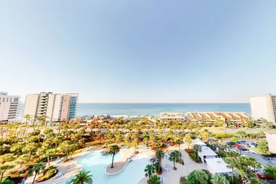 Image de Ninth Floor Oceanfront Condo with Shared Pools, Ocean View, WiFi, & Washer/Dryer