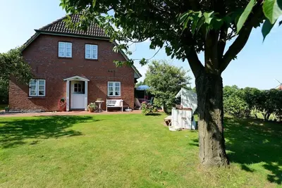 Image de Ferienhaus Walter - Holiday home Walter in a quiet location in Wrixum