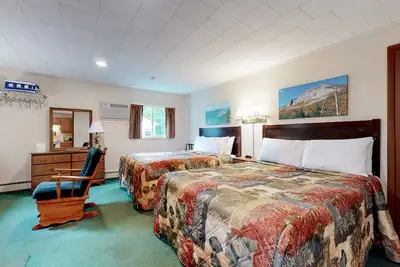 Image de Charming and causal motel in a great location with shared resort amenities