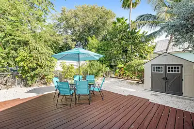 Image de Bright Keys Cottage with Enclosed Yard, Deck, Porch, Partial, Ac, & WiFi