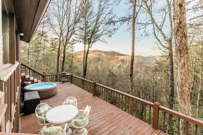Image de Prime Location! Mountain View's+Hot tub+Games
