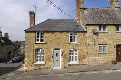Image de Elegant family friendly holiday cottage in the Cotswolds - The Smithy