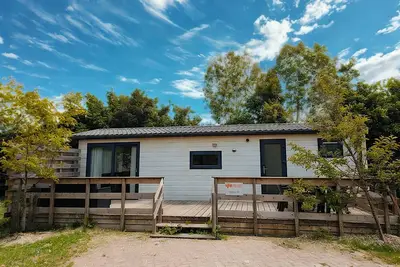 Image de Ok30 Chalet in Oostkapelle with a dog