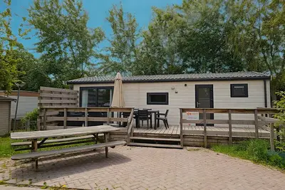 Image de Ok31 \"Sien\" vacation chalet in Oostkapelle