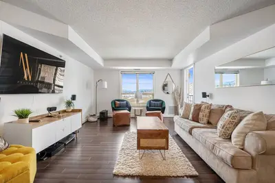 Image de ⭐Alpine Pointe⭐| Lakeview | Pool | Hot Tub | Gym