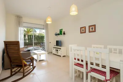 Image de Appartement au rez-de-chaussée avec terrasse idéal familles