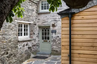 Porthilly Greys, pet friendly, country holiday cottage in Rock
