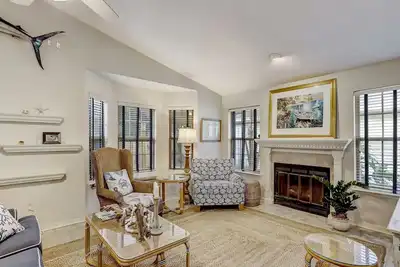 Image de Screened In Private Pool | Summer Beach Home | Short Walk to the Beach