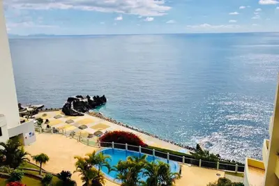 Image de Romantic apartment with sea view