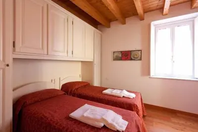 Image de Appartement de vacances San Felice del Benaco pour 1 - 5 personnes avec 2 chambres Ă coucher - Logem