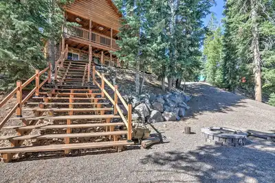 Image de Cozy 'Nora's Hideaway' - Charming, Quiet Log Cabin