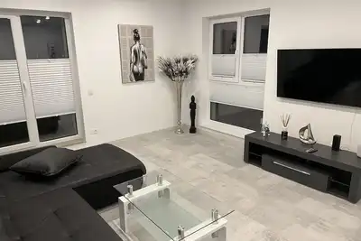 Image de Stunning 3-Room Penthouse lakeviw with Rooftop Terrace W10+W11