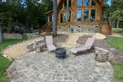 Image de Dreher Dreams Cabin-Lakefront- + Fishing, Kayaks, Paddleboards, 6 Beds Sleeps 8!