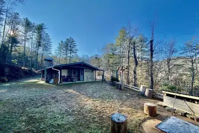 Image de Cozy Home, 5 Minutes from Town! Rocky's Retreat