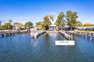Image de A waterfront retreat with private jetty and games room (Pet friendly! )