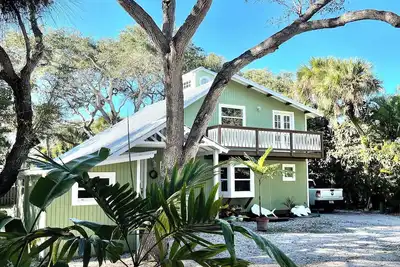 Image de Beautiful Home in Tropical Beach Paradise.