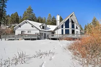Image de Cozy Getaway with Lake View~ Game Room~