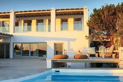 Image de Villa de luxe a Mykonos | Villa Crown | Piscine privee | 6 chambres | Vue sur la mer | Euaggelistrak