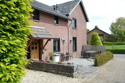 Image de Maison de vacances dans avec terrasse