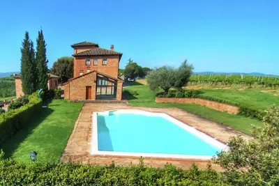 Ferme avec piscine א Montepulciano