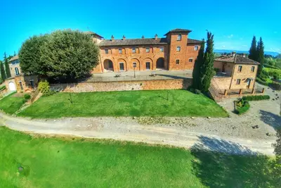 Ferme de charme à Montepulciano avec piscine