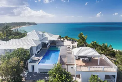 Image de A unique French West Indian7 bedroom villa on the Baie Rouge Beach