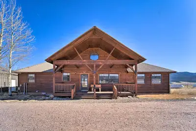 Image de New Mexico Cabin Hideaway w\/ Eagle Nest Lake Views