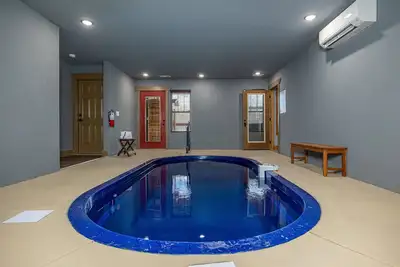 Image de 4br, indoor pool, game room, hot tub. Free attraction tickets!