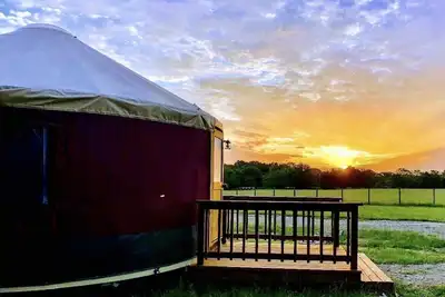 Image de The Bluebonnet Yurt is a romantic yurt getaway with private outdoor shower