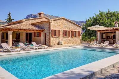 Image de Beautiful villa in the Pollensa countryside with private pool and bbq.