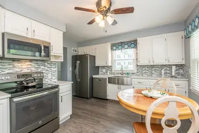 Image de Central Tosa home near downtown, state fair, froedtert