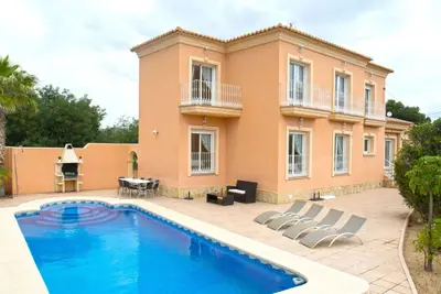 Image de Magnifique maison de vacances privée avec Wifi, climatisation, piscine privée, Tv, patio, parking