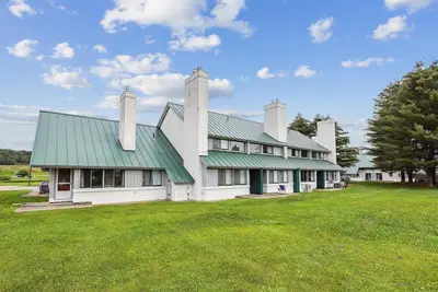 Image de Village Green 10c: 2 br with a/c and resort amenities!