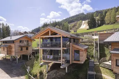 Image de Chalet confortable à Schladming avec un parking
