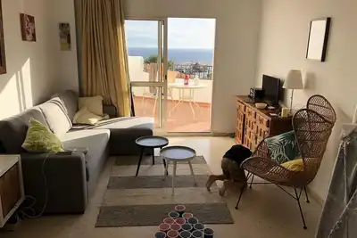 Image de Appartement \"San Juan de Capistrano Sea View\" avec vue sur mer, piscine, A/C et Wi-Fi.