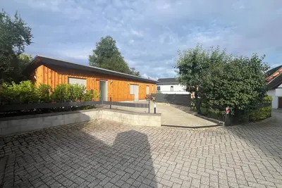 Image de Comfortable bungalow with free parking space