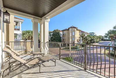Image de Walk to the Beach ~ Chef's Kitchen ~ Pool