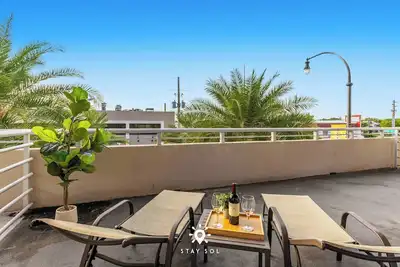 Image de Best Stay| Rooftop Pool+Hot Tub|Near Beach