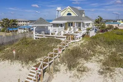 Image de Stargazer | Oceanfront + Extensive Decks!