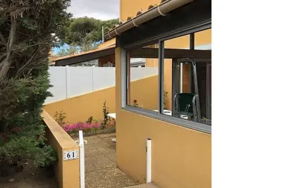 Apartment in a secure residence 5 minutes walk from the sea