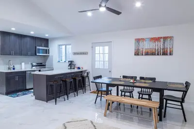 Image de Glamorous Renovated 4bd Pocono House w/Game Room✔✔