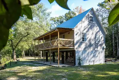 Image de Peaceful Private Waterfront Cabin