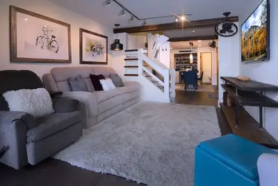 Image de Eagle's Nest, Comfortable, Great Location, Hot tub