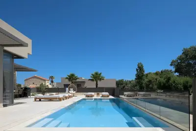 Image de Athina Luxury Villa, with Pool & Walk to the Beach