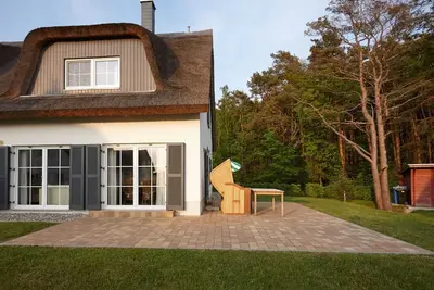 Image de Wellenläufer - Double thatched house Wellenläufer