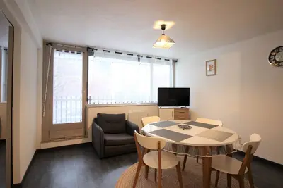 Image de Charmant T2 avec Balcon, Parking, Proche Centre et Thermes - Mont-Dore
